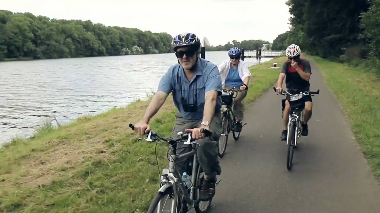 Biking in Czech - Elbe river trail - from Melnik to Litomerice by bike.