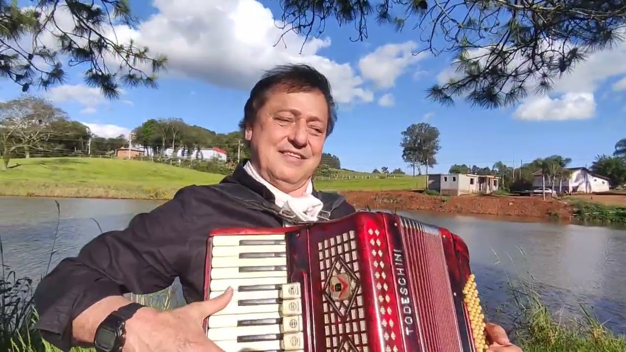 Churrasqueando na casa do Zeca. Aut: Carlinhos Steiner. Filmagens de Alex Zonin.feitas em Erechim-RS
