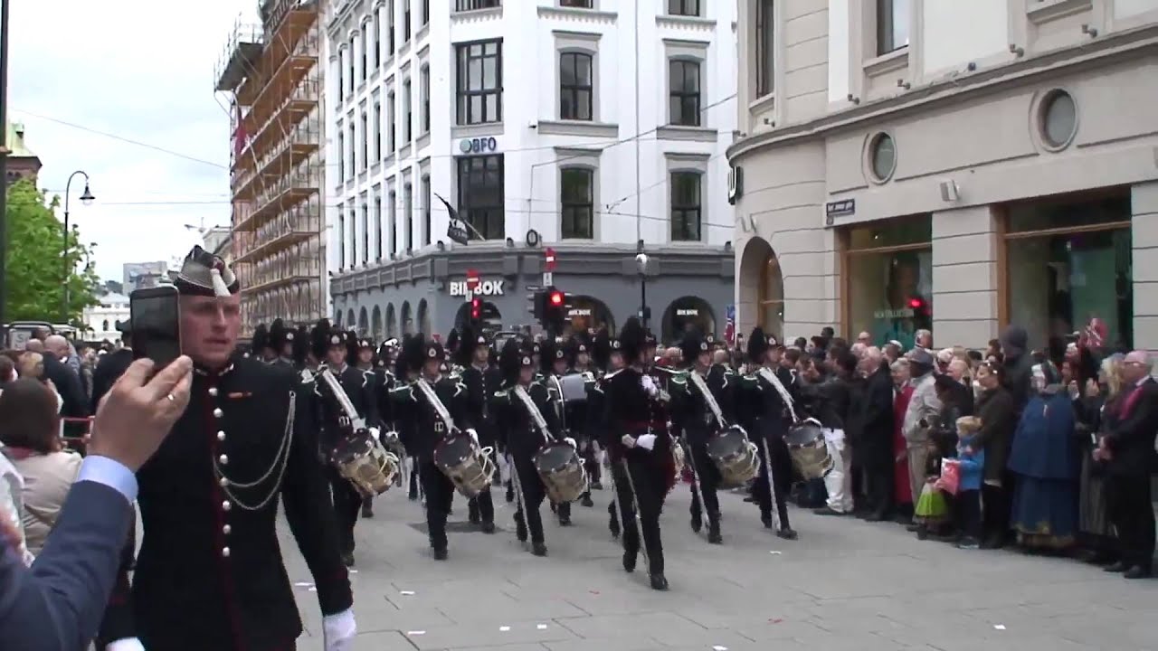 HMKG 2015 Gatemarsj 17 mai 2015