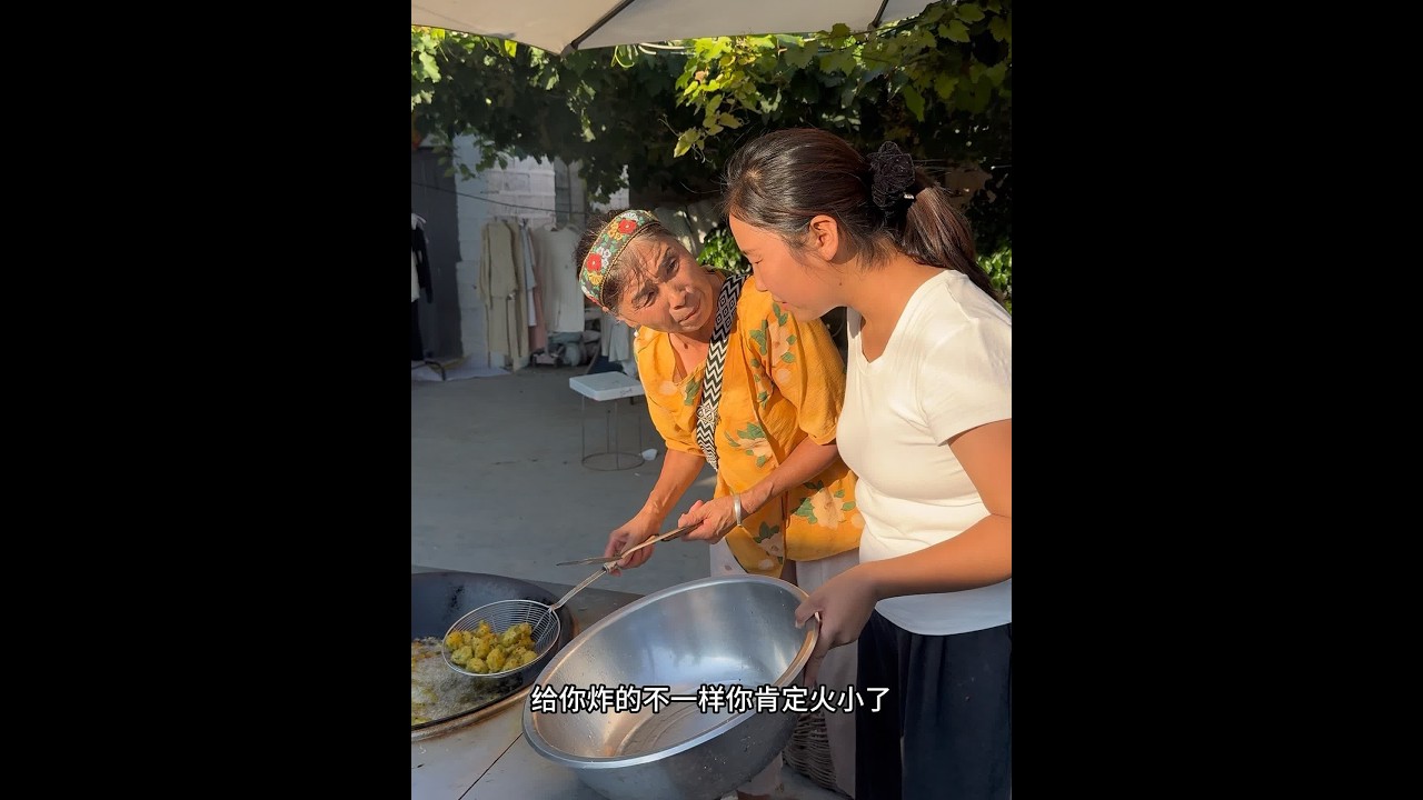 俺妈今天算是和蔼可亲多了，以后俺媳妇也能歇歇了，让俺妈学着做饭…❤️ #记录真实生活 #农村生活 #乡村生活里的惬意松弛 #农村美食 #家乡美食