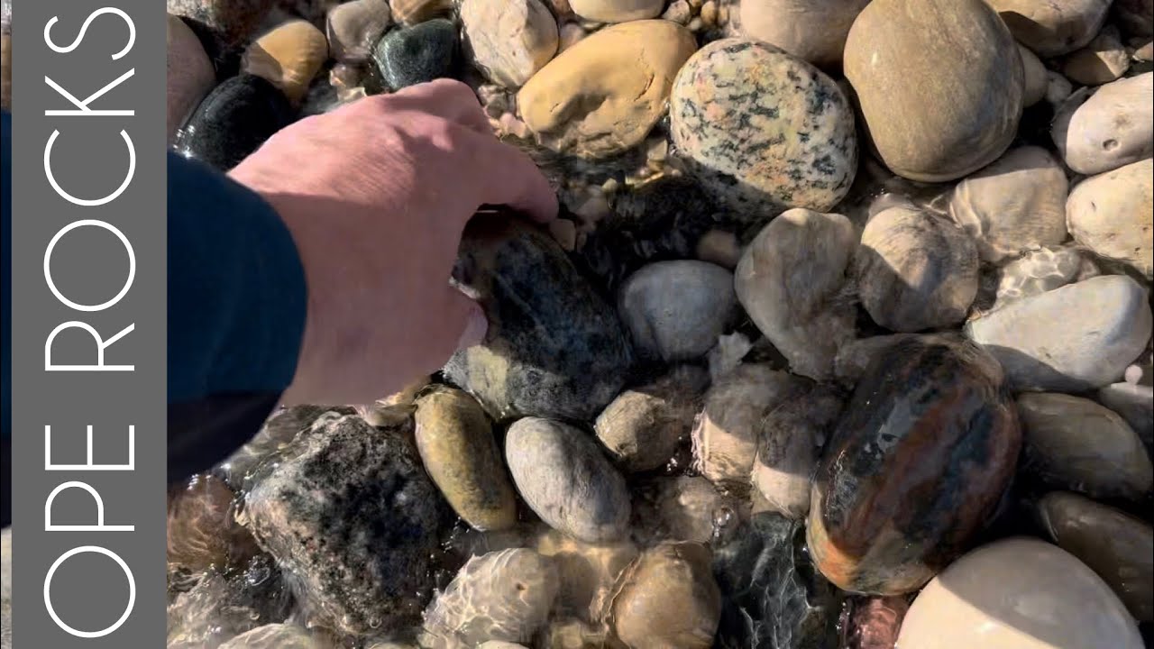 BEST Hunt and FIND of 2023?? Rockhounding Lake Michigan turns up a once in a lifetime AGATE!!
