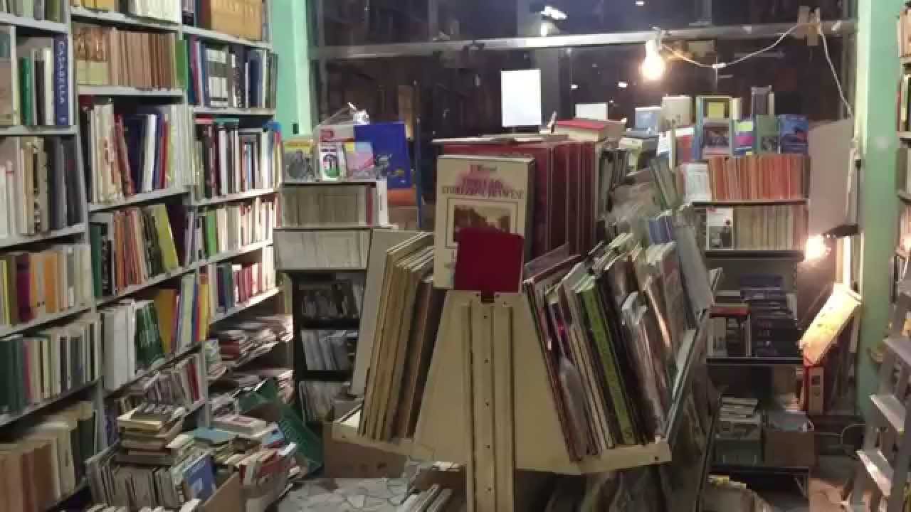 Teledurruti - La libreria (dell'usato) "Pugacioff" di Roma