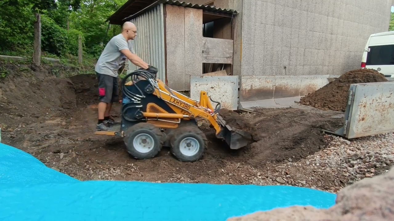 smykový nakladač Loongsheen LXHY380 - nakládání kontejneru