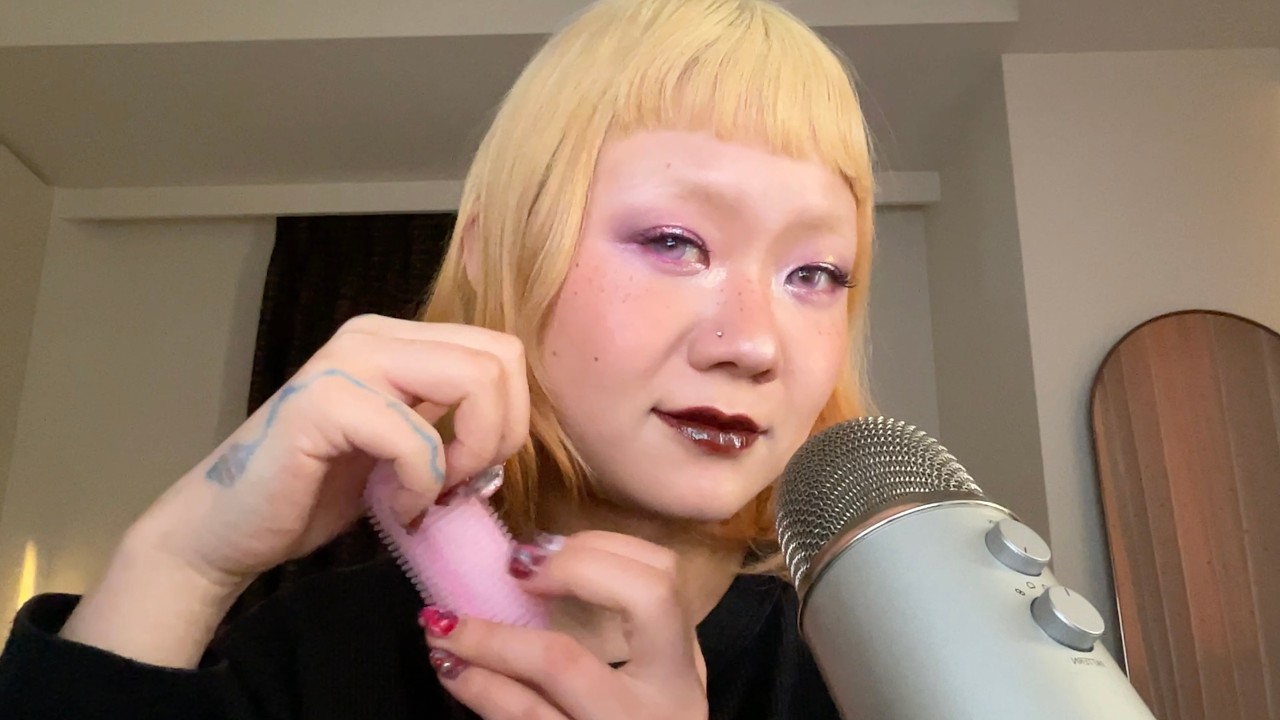 ASMR 日本語囁きとタッピングといろいろ.｡.:*･ﾟwhispering in japanese .｡.:*･ﾟtapping & scratching