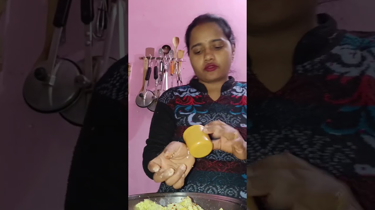 आज  बनाये आलू प्याज पनीर के पराठे