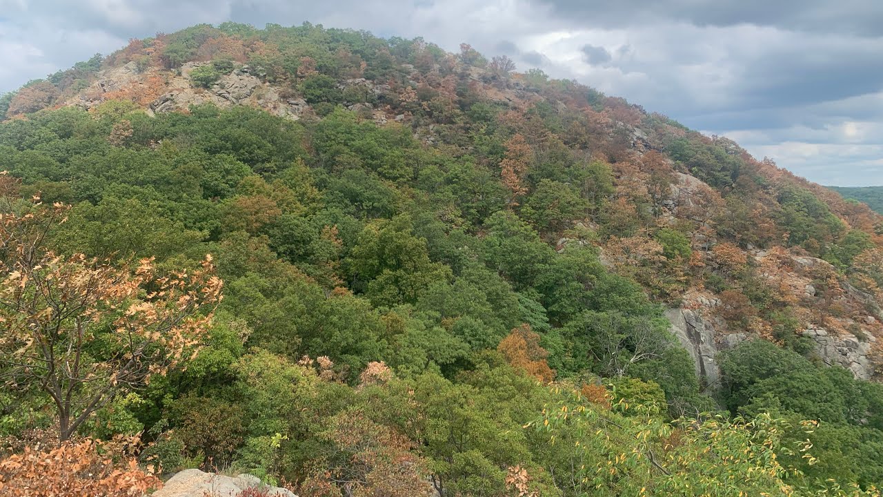 Hiking Breakneck Ridge New York