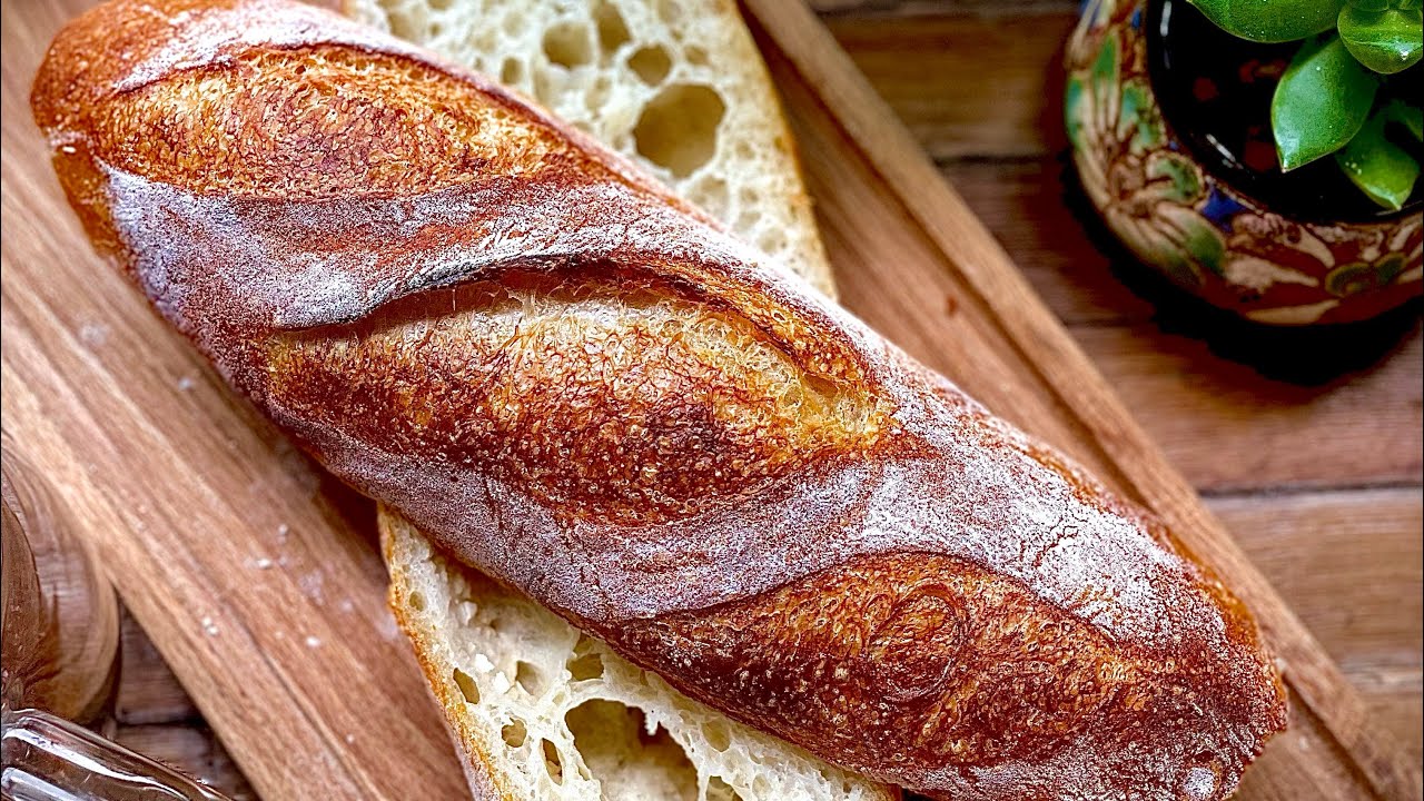 BÁNH MÌ BAGUETTE MEN TỰ NHIÊN RUỘT XỐP ĐẸP/ SOURDOUGH BAGUETTES OPEN CRUMBS