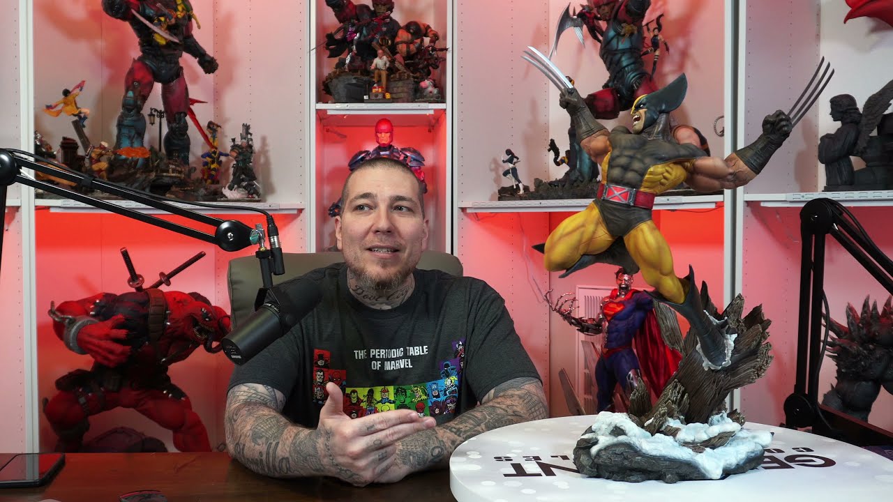 WOLVERINE (Brown Suit) Premium Format Statue Unboxing & Review | SIDESHOW COLLECTIBLES