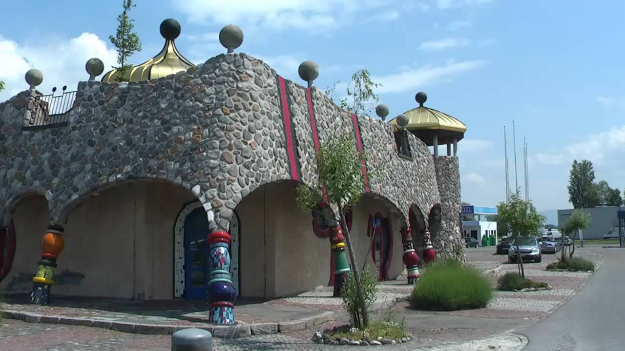 Hundertwasser bazarhalo