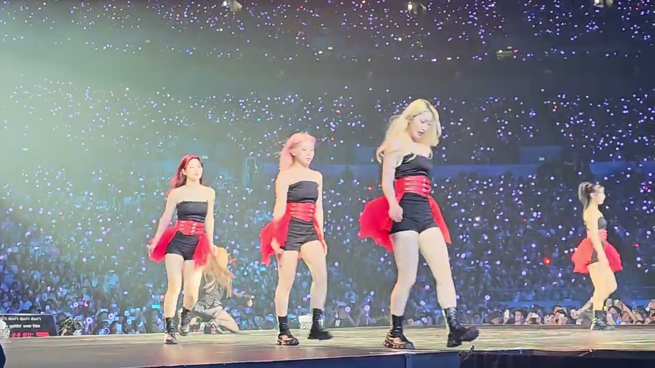 Twice  Ready To Be Live in Bulacan Solo Performance 7. Dahyun + 8. Tzuyu - 9. Sana + 10. Momo + Mina