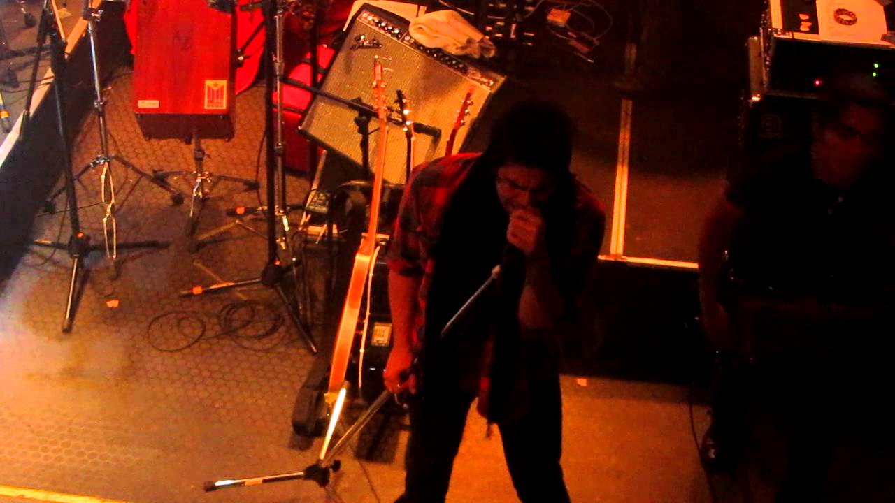 Jhovan - Heroe (En La Nochde de Barranco 14-09-12)