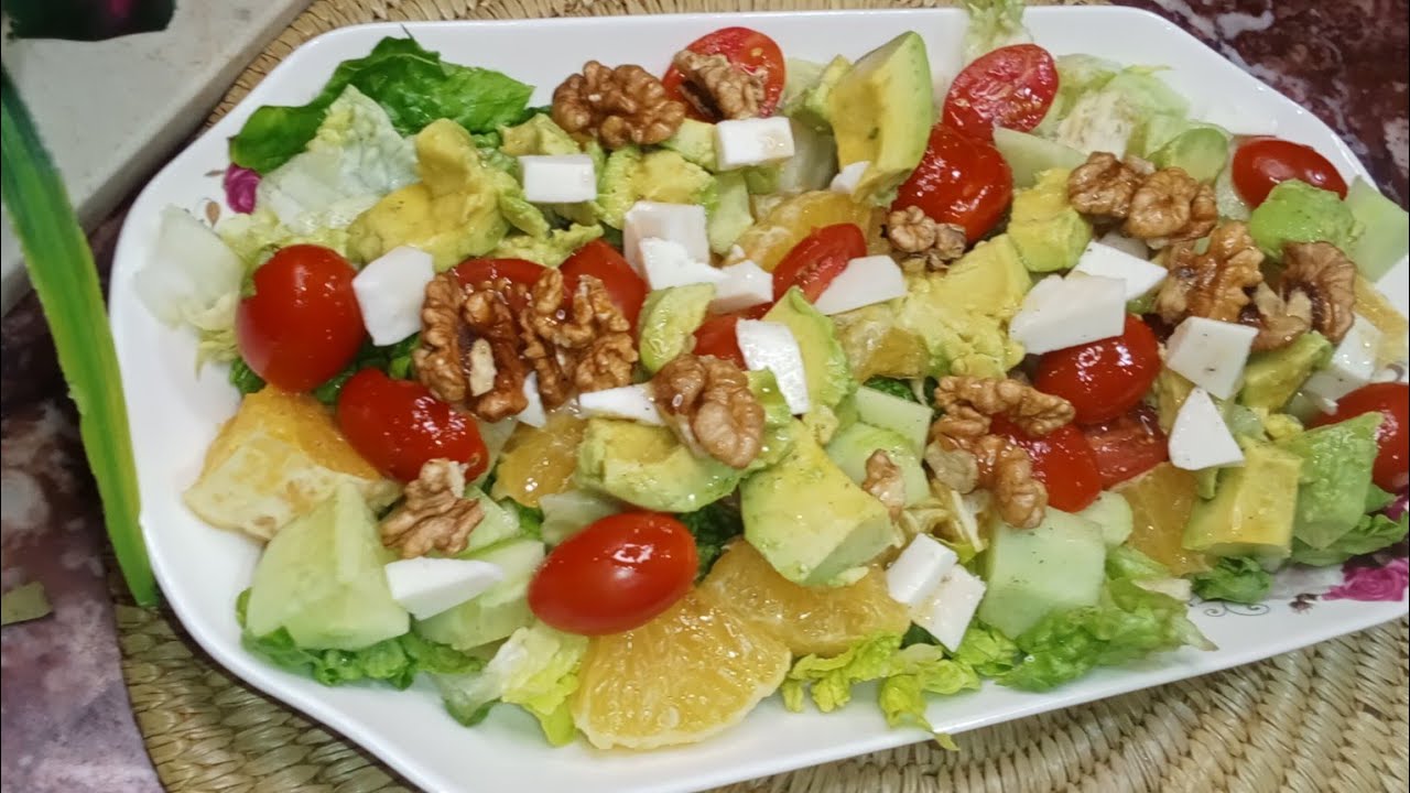 سلاطة خس منعشة وغنية بالفيتامينات لبدئ الافطار