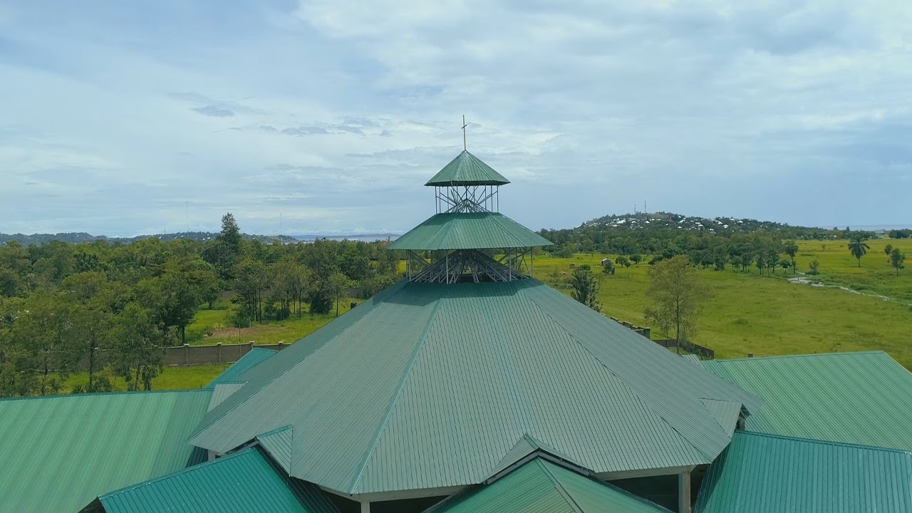 TAZAMA UZURI WA KANISA LA LIVING WATER INTERNATIONAL MINISTRIES KISEKE JIJINI MWANZA