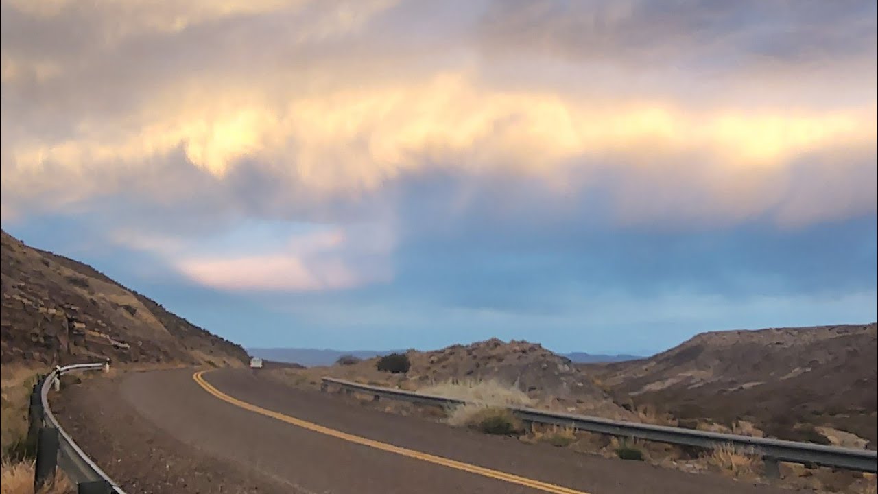 Ingreso a La Patagonia Argentina por Neuquén (acampé con la vista de un atardecer mágico)