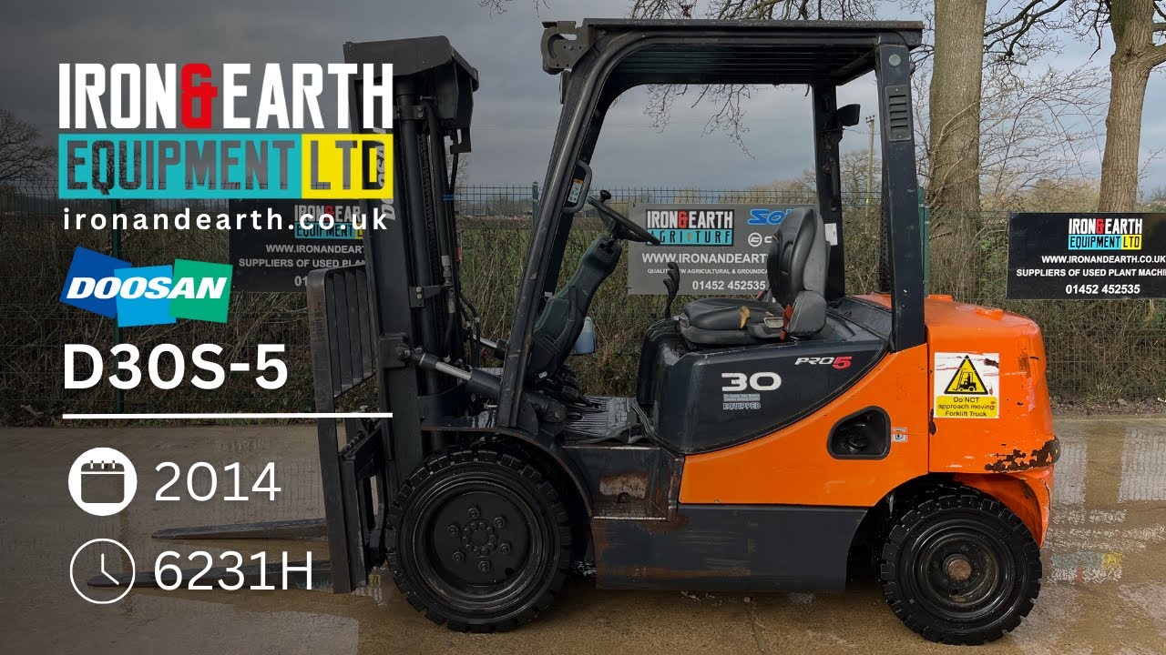 2014 Doosan D30S-5 Forklift
