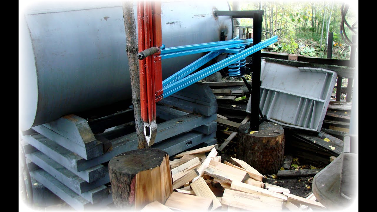 Изготавливаем  колун для дров на пружине. We produce log splitter in the spring.