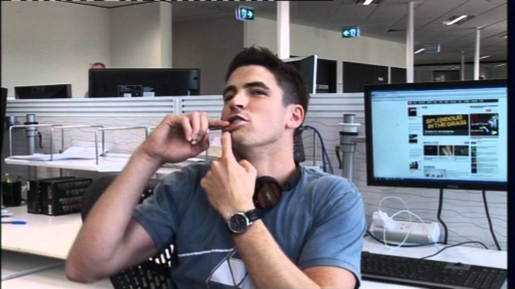 How well does Scott Tweedie know Ash London?
