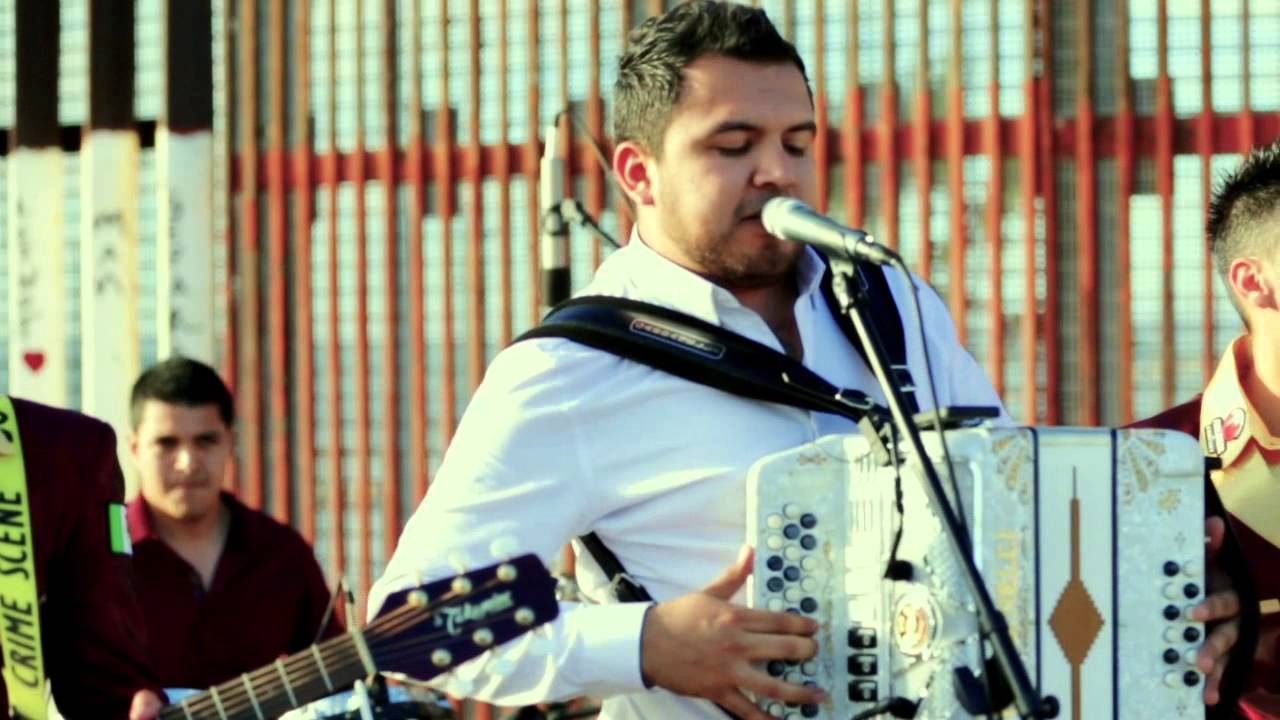 Grupo El Reto Ft. Alta Consigna - La Parranda Va Empezar (en vivo)