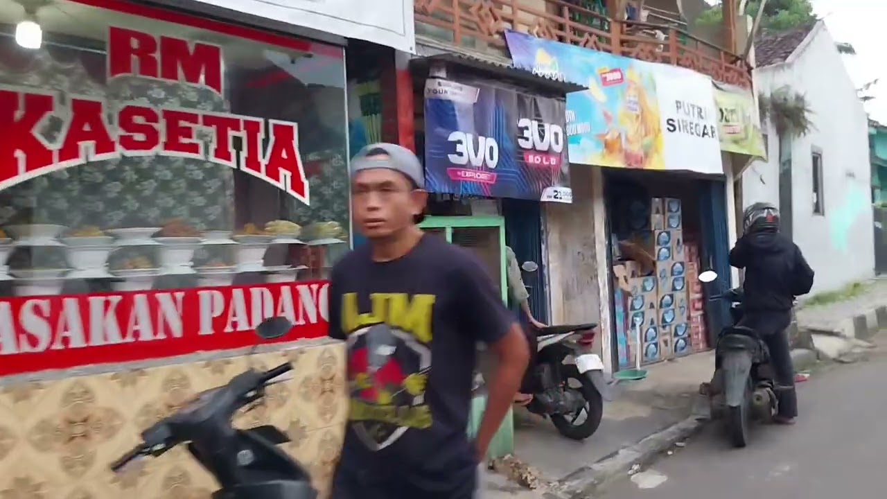 MENGANTAR PAKET LEBARAN KE CIJANGKAR SUKABUMI 