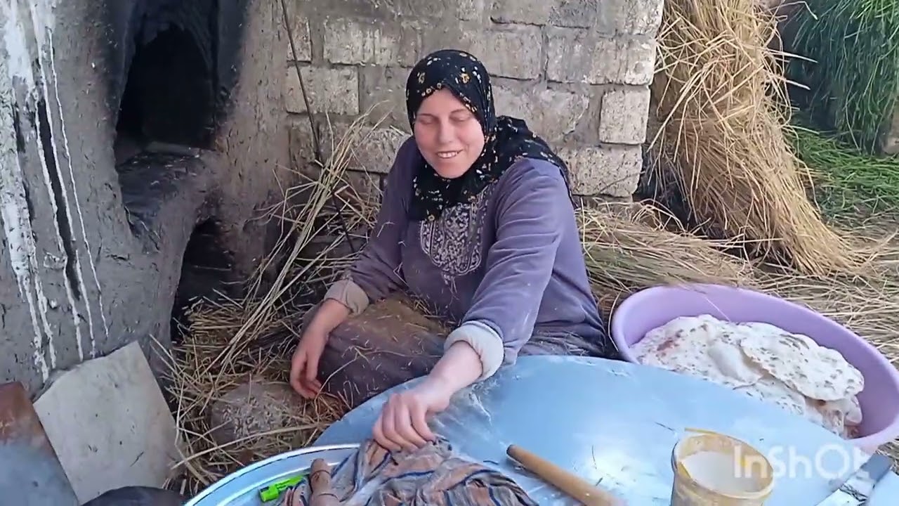 خبيز العيش فى الفرن الفلاحى#وقاعدتنا الرايقه 