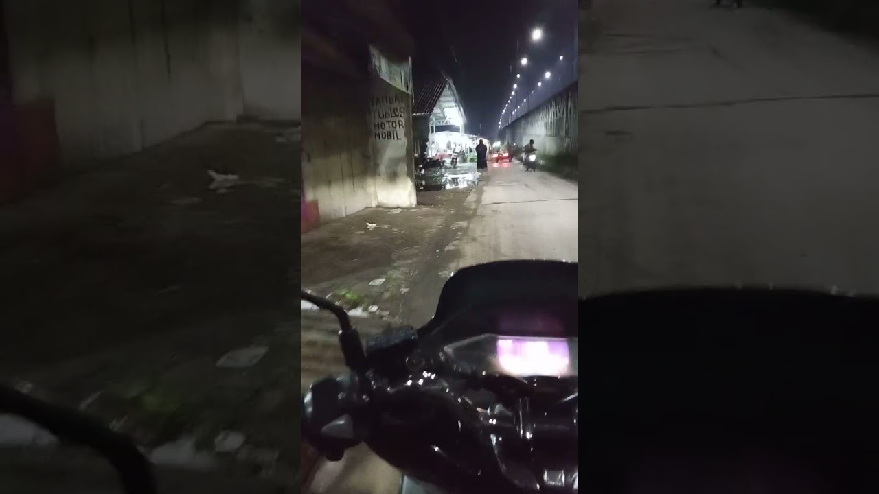 Kehidupan malam pasar Ganefo mranggen 