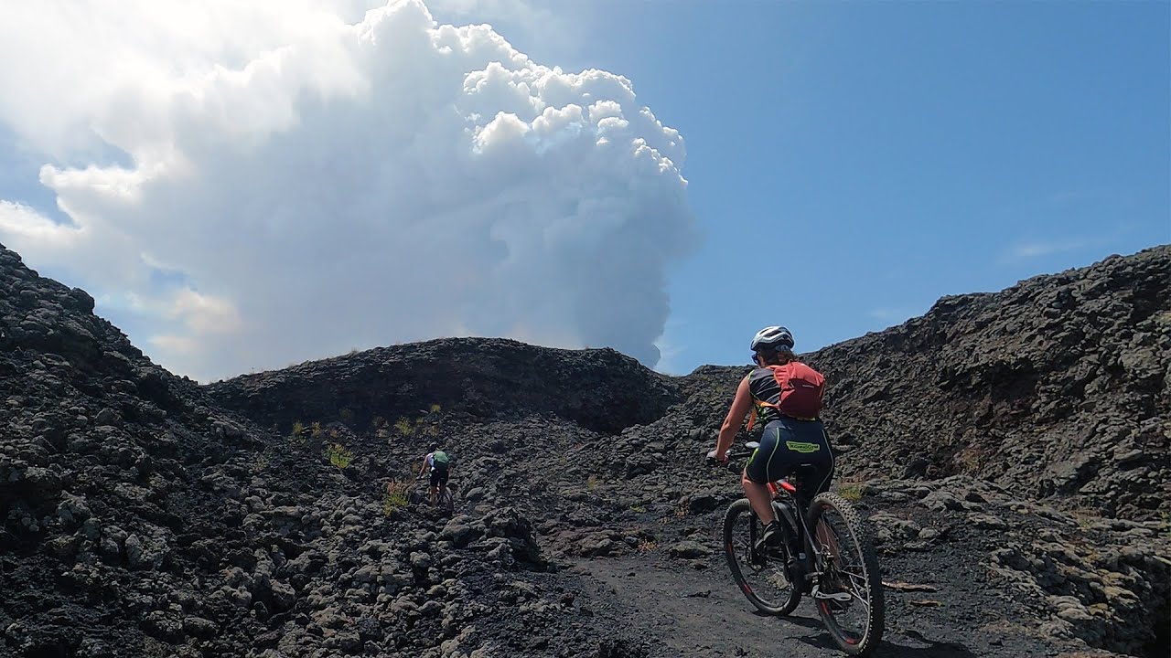 Etna in MTB sulla pista Altomontana / Giugno 2021