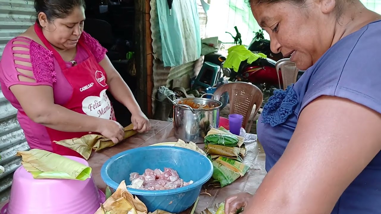 Doña María está haciendo unos chuchitos de venta Espero que le pueda gustar el video