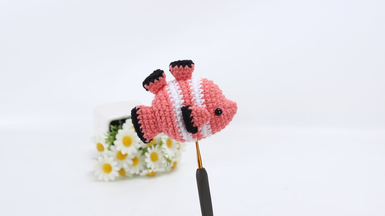 娟娟编织 海中精灵小丑鱼,你记得哪个动画里它是主角吗?DIY Tutorial  crochet Clownfish part 1