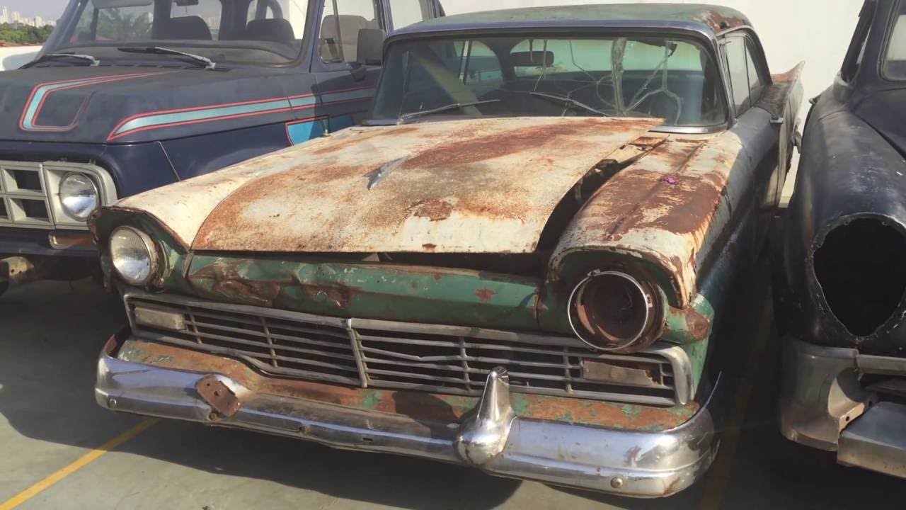 Carros Abandonados - Ford Fairlane - Parafernalia*