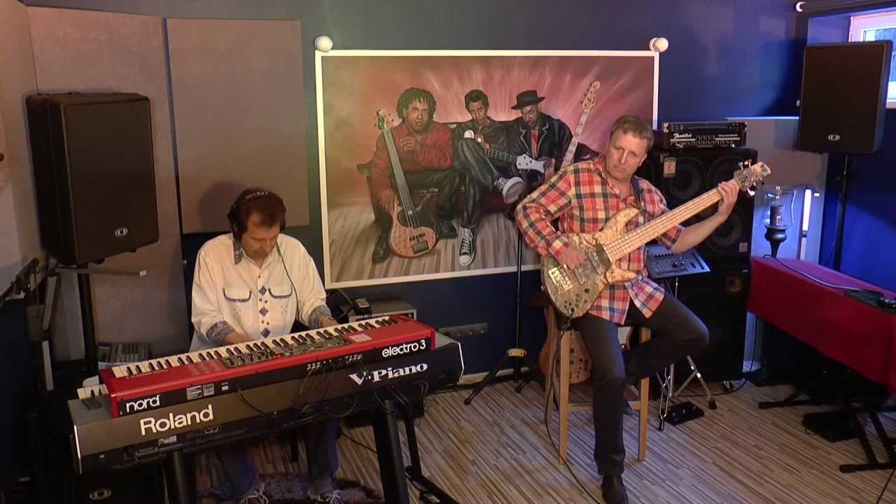 Just The Way You Are - (Od A do Z) band. (Renato Falaschi v.) Smooth Jazz piano.