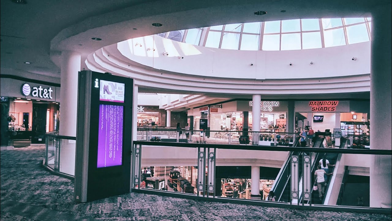 FRIDAY SAVINGS (Vaporwave & Mallsoft Mix)