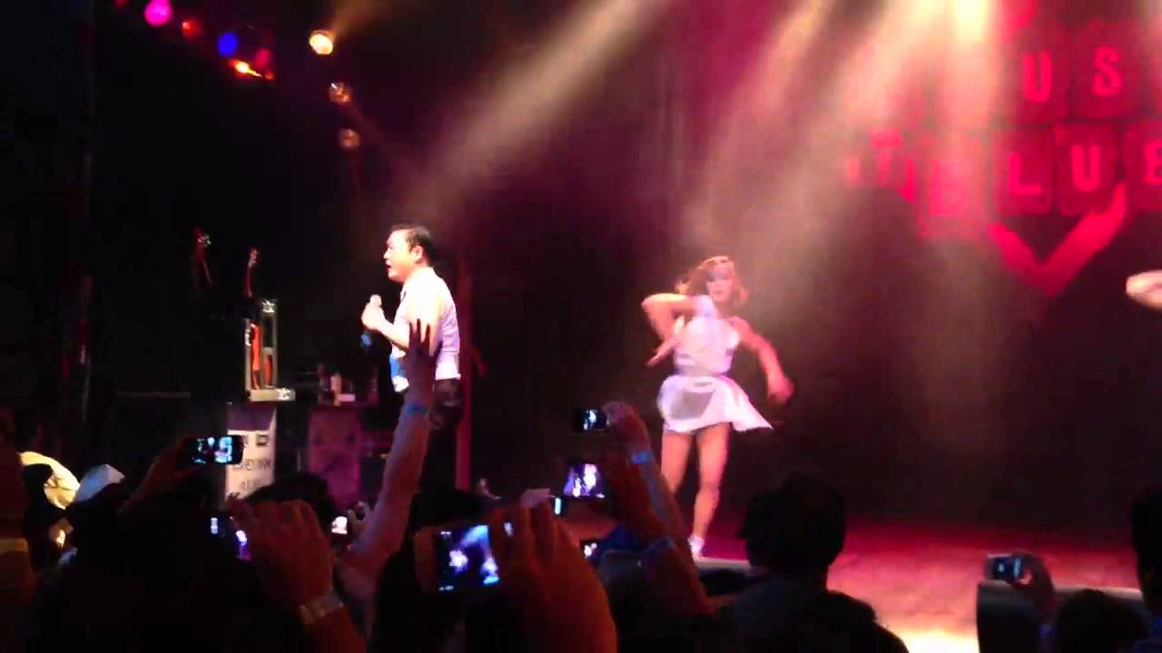 PSY - Gangnam Style (Live @ House of Blues) HQ - 10.20.12
