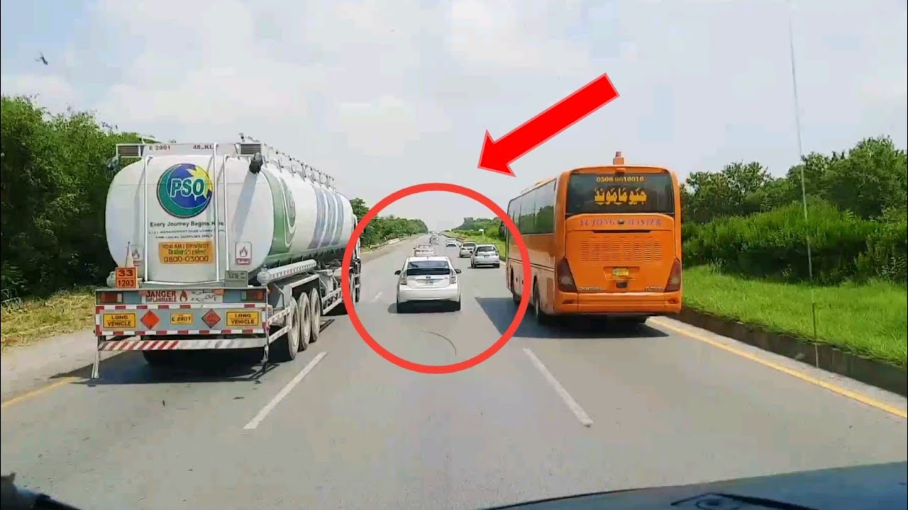 Billal travel | Yotong Master Nova Bus | Hazara Motorway | M1 | @Karimbakhashsial
