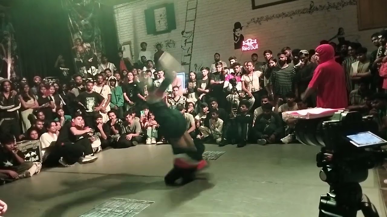 BBOY TORNADO VS BBOY B-QUICK  | FINALS | BLAME IT ON THE BOOGIE 2022 |