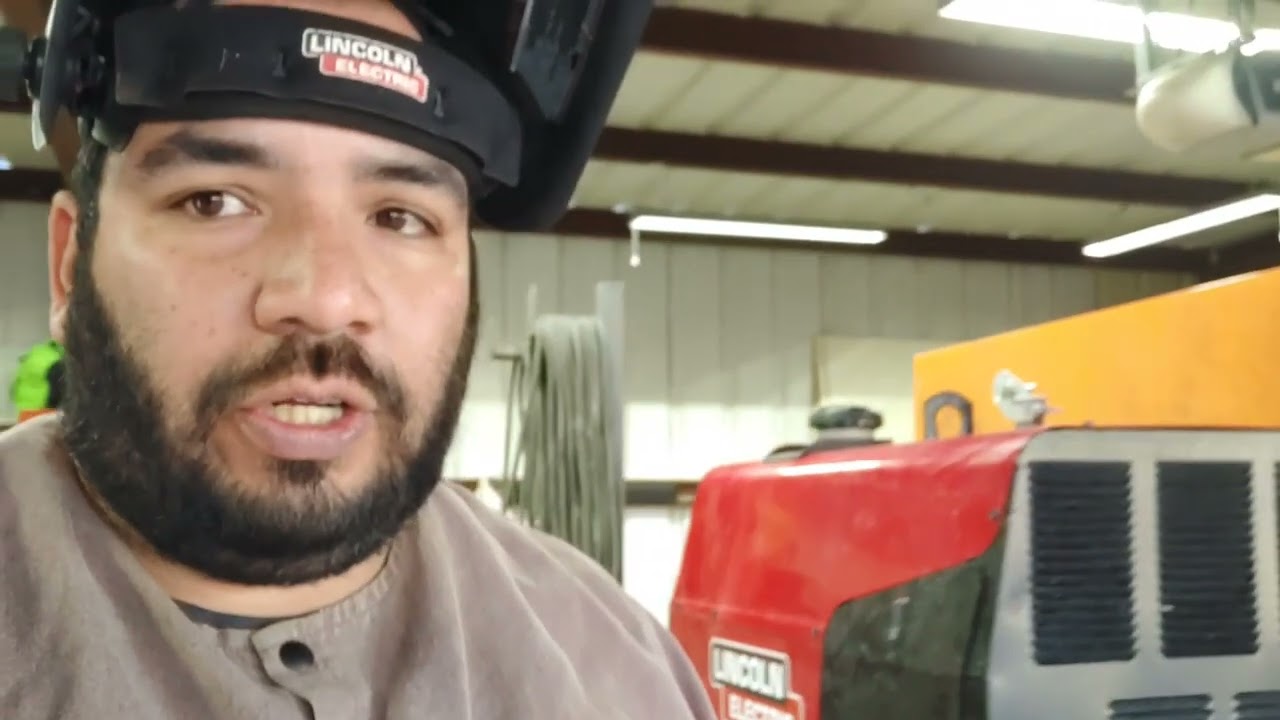 Tractor bucket modify to skid steer quick attach