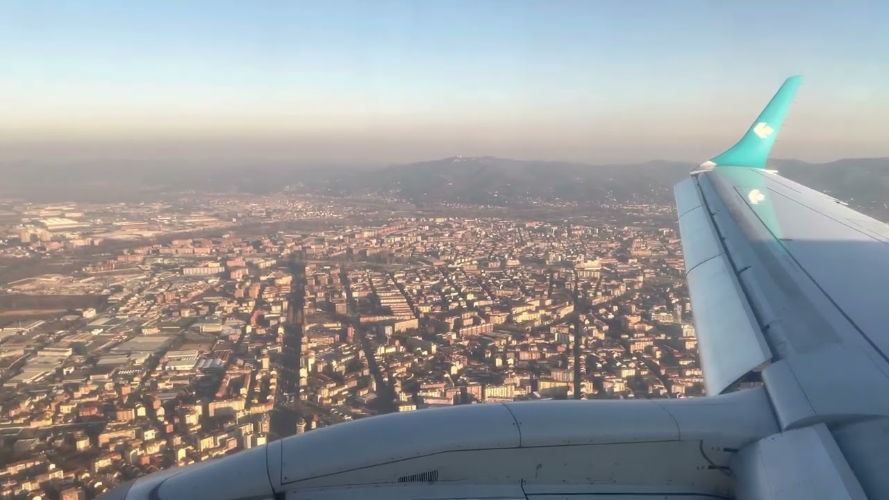 TORINO CASELLE - Approach and landing on RWY 36 on an Air Dolomiti E195 - flight LH9474 (MUC-TRN)