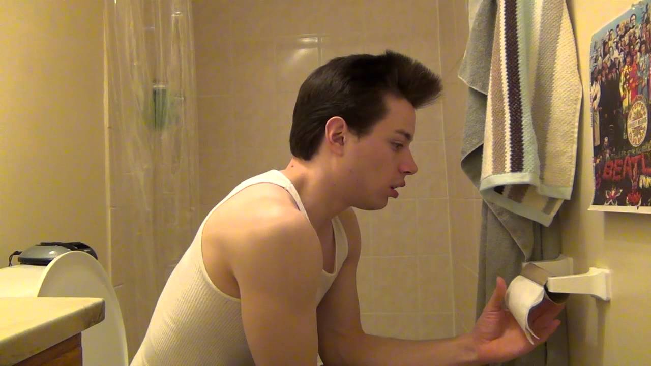 BathRoom Sneaks