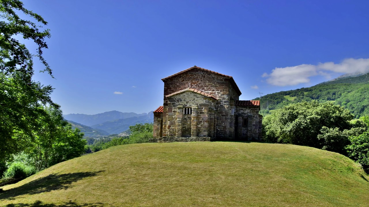 Ermita Santa Cristina de Lena, única dentro del arte prerrománico asturiano.