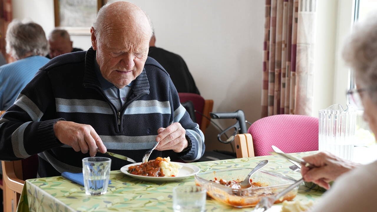 I Toftegaarden starter sundheden med et godt måltid mad og hyggeligt selskab hver dag