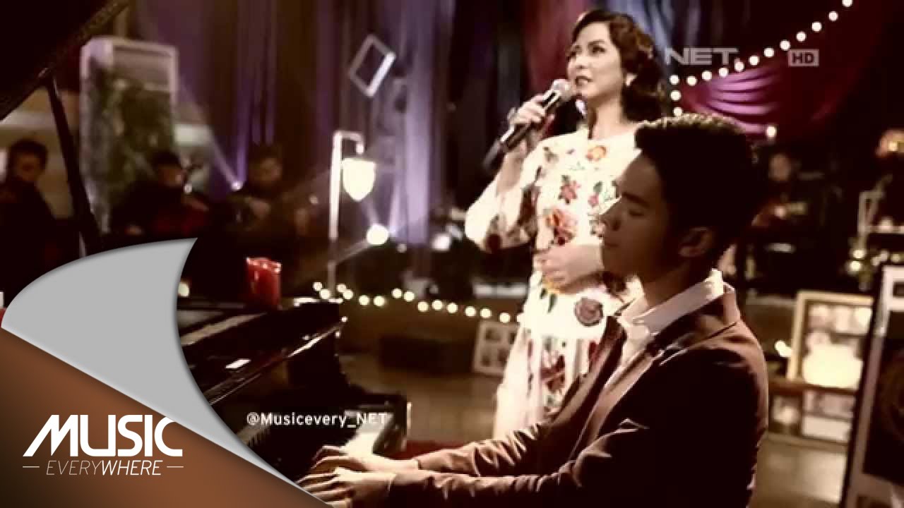 Memes ft Kevin Aprilio - Perih (Live at Music Everywhere) *