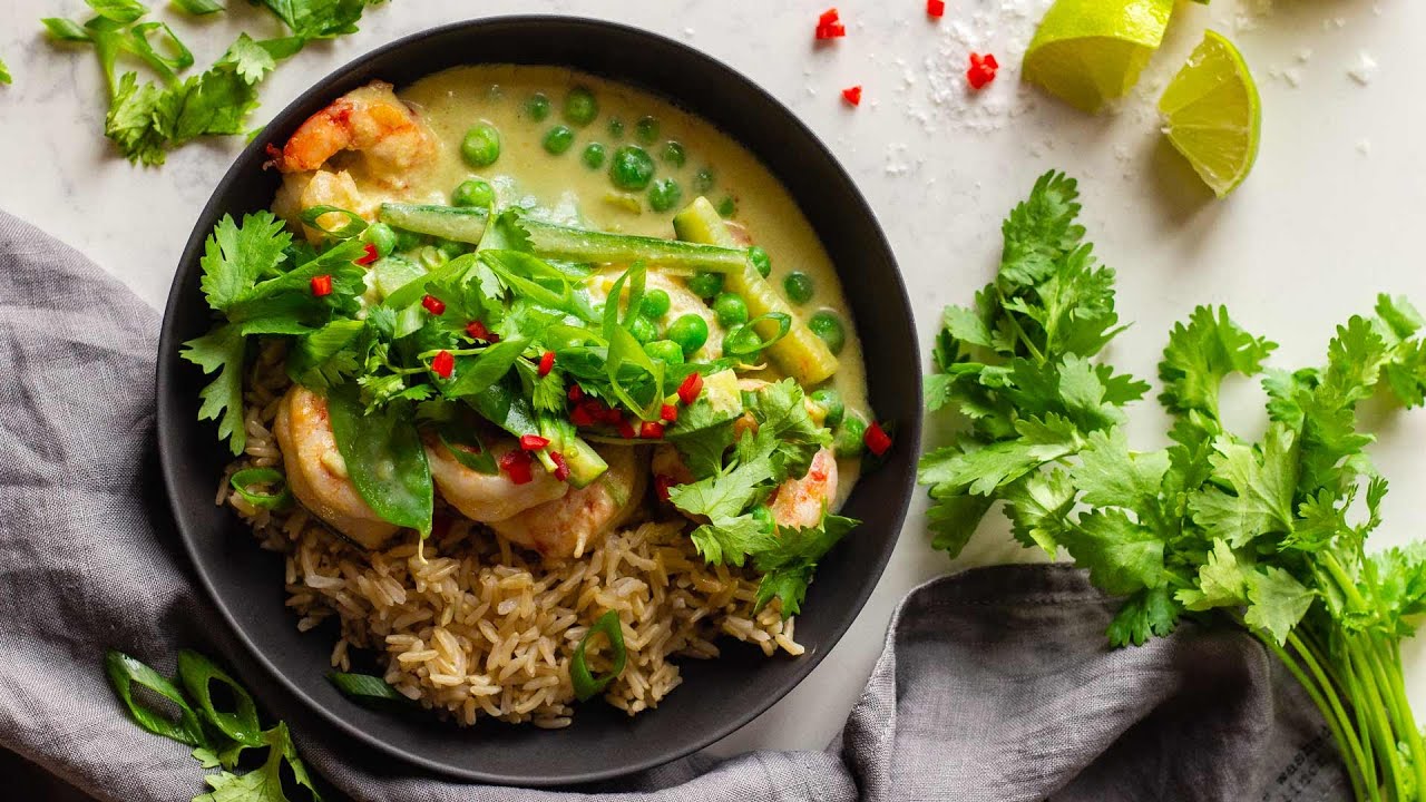 Quick & Easy Thai Green Curry (Chicken, Shrimp, or Chickpea)