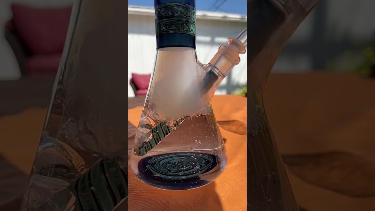 OJ Flame Fully Worked Beaker Downstem Action