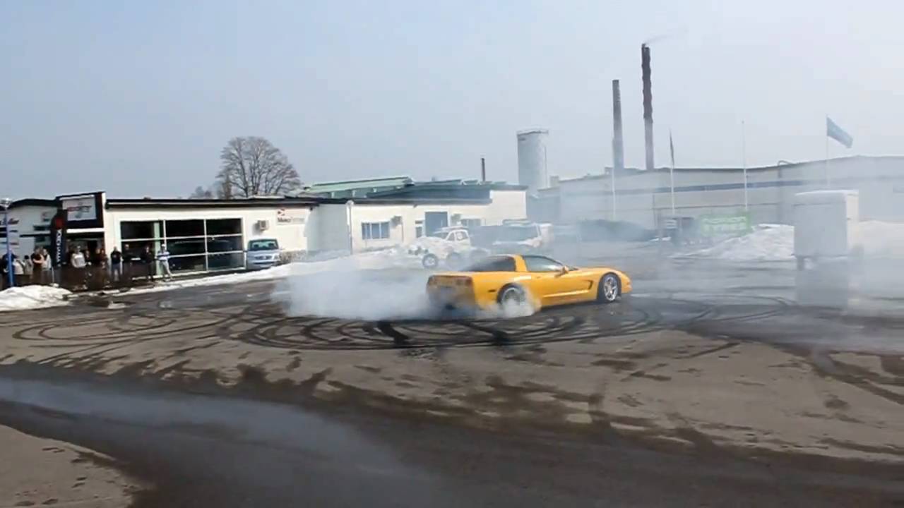 Corvette c5 burnout in Vetlanda Sweden