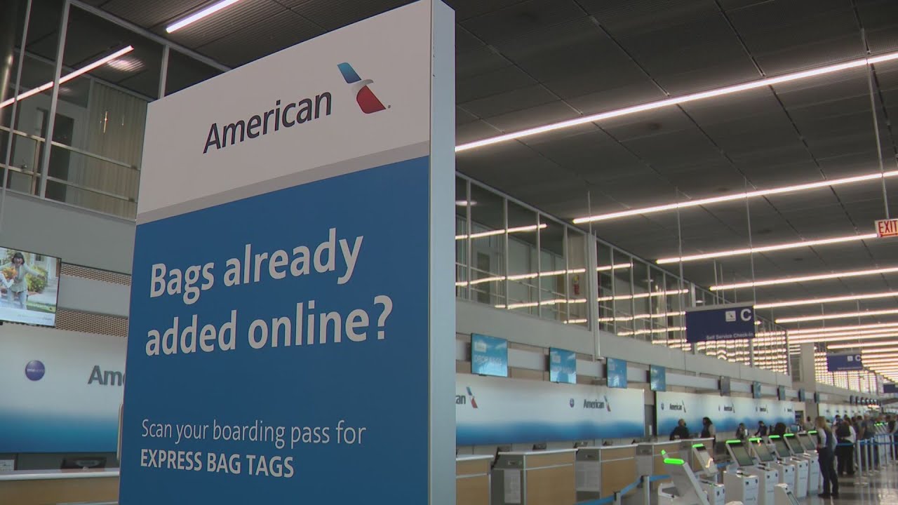 O'Hare's 'air war:' Top two carriers battle for customers, capacity and control