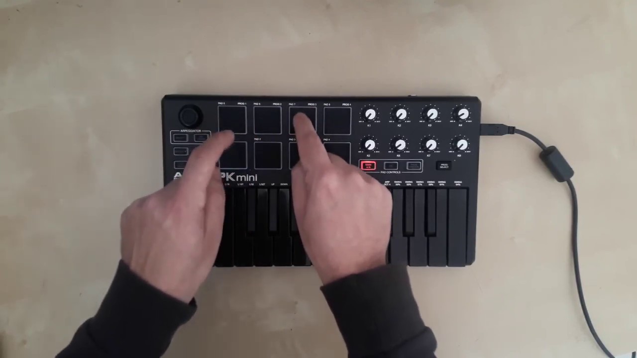 Coolio - Gangsta's Paradise (cover Akai MPK mini)