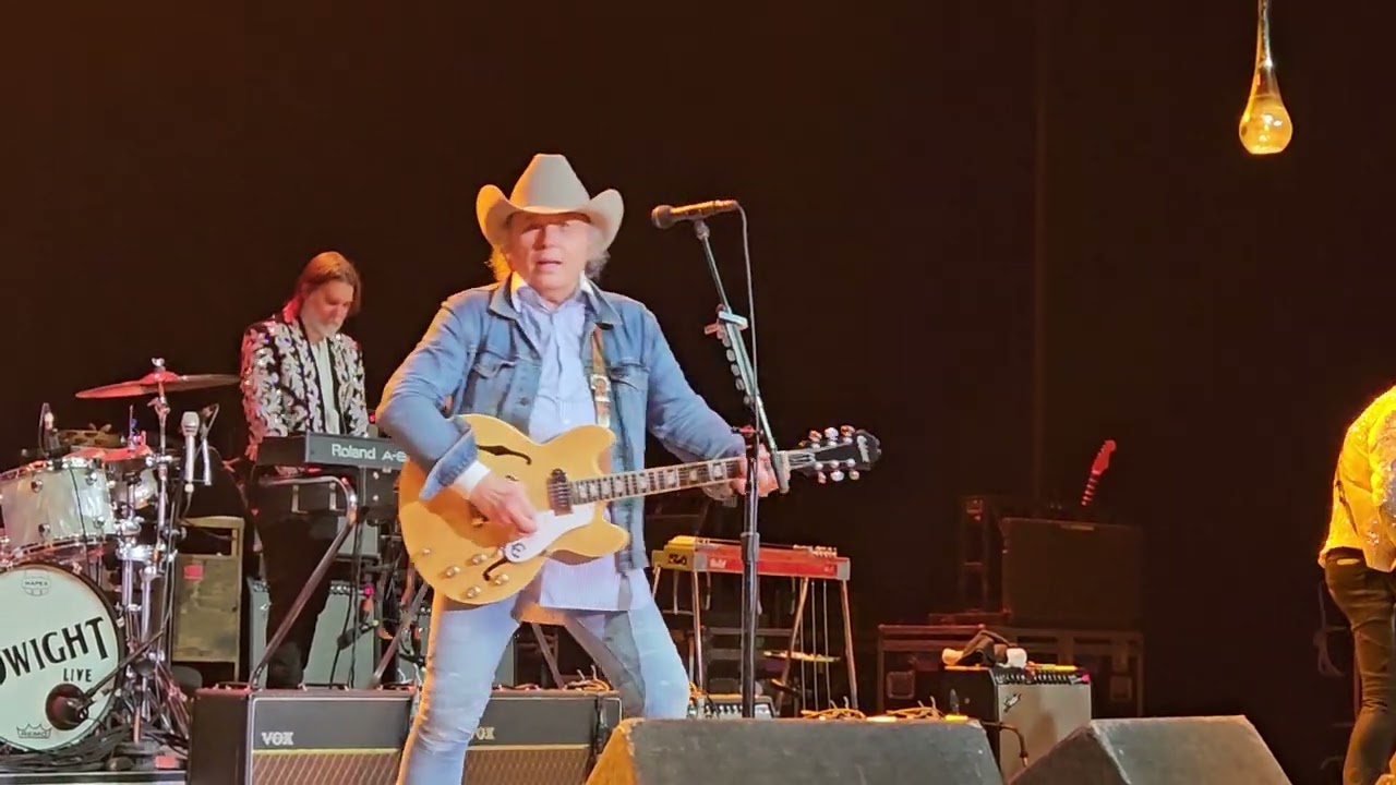 Dwight Yoakam - Suspicious Minds - Greek Theater - Los Angeles, CA October 1, 2025