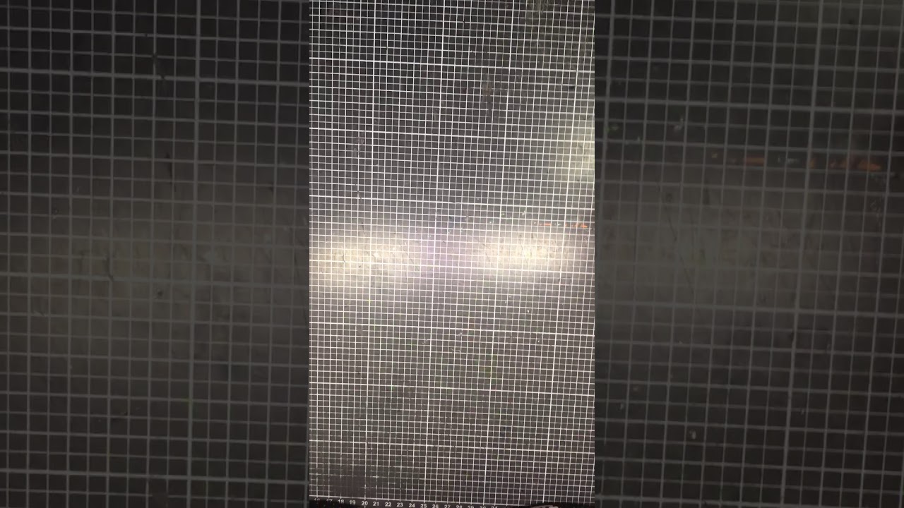 Prägen und Stanzen mit den neuen kleinen Action Stanzen. Mit Silikon Backmatte.