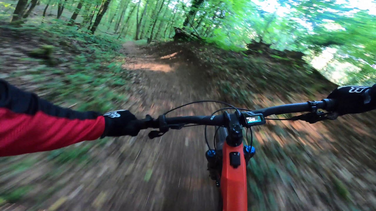 E-MTB Canyon Spectral:ON in Dudelange RedRock 