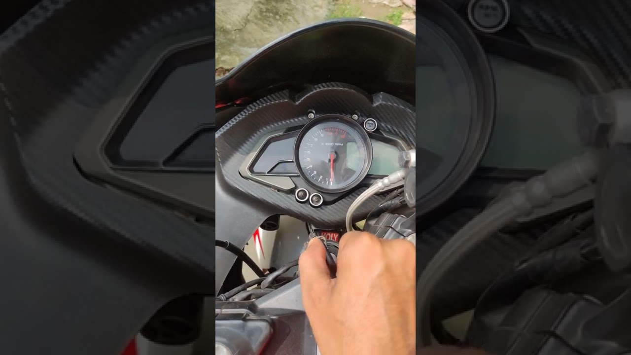 #Rs200 ,charger problem(rr unit) #pulsarrs200 #rs200bs4 #batteryproblem #new #bajaj #ns200 #pulsar