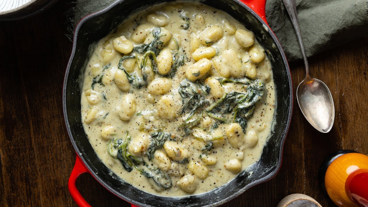 Schnelle Gnocchi mit Gorgonzola & Spinat